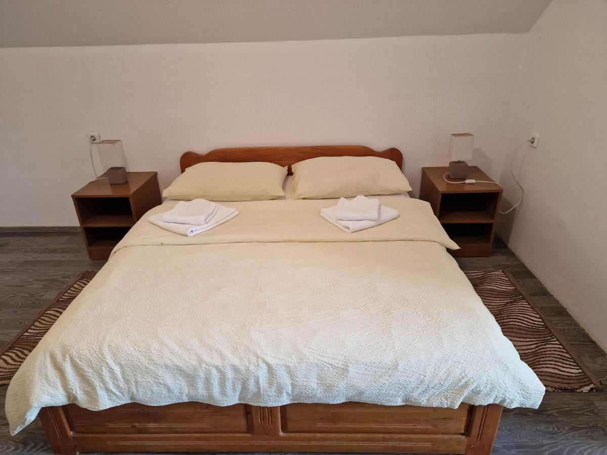 Hotel Sobe I Apartman Vuk Čatrnja Exteriér fotografie